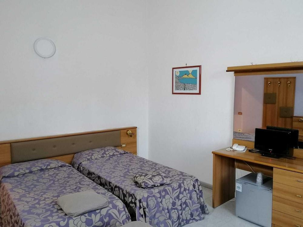 Hotel Santa Marta Поццуоли Экстерьер фото